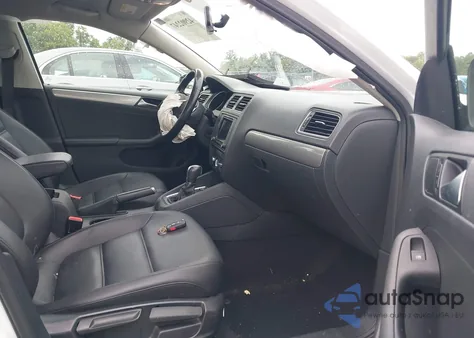 2017 Volkswagen Jetta 1.4T Se из США, поврежденный, VIN 3VWDB7AJ2HM222041